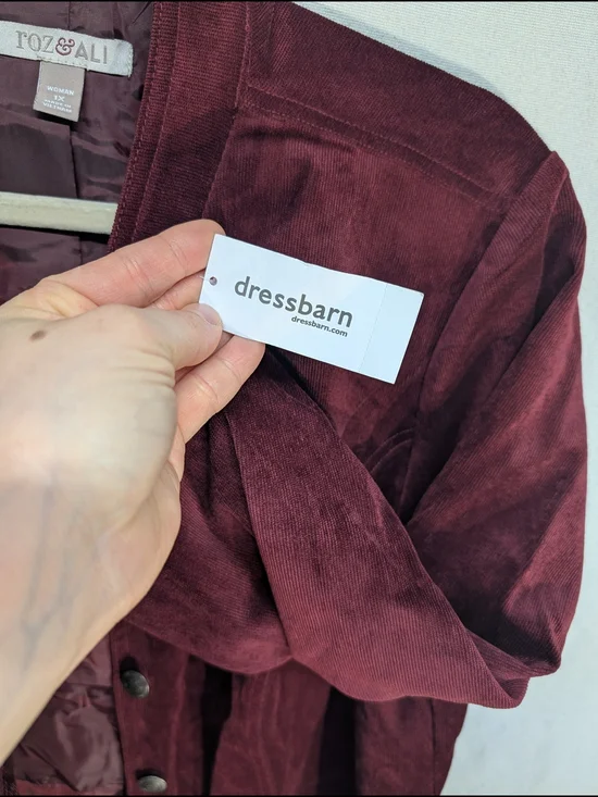 Women's Burgundy Suede Button-Front Jacket - Picture 4 of 10